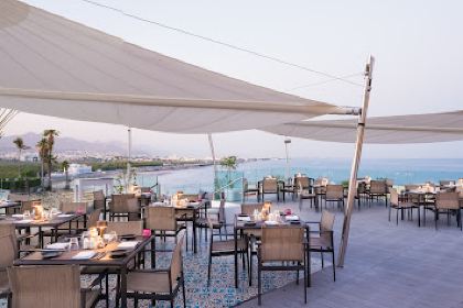 The Edge - Crowne Plaza Muscat