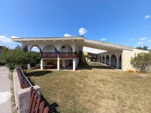 Museum of Ceramics