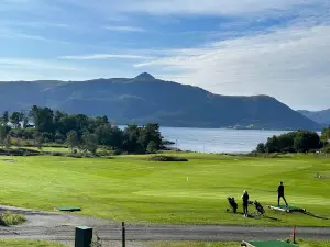 Tingvoll golf course