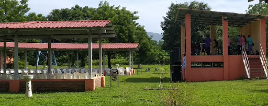 Парк Фериас, Телика
