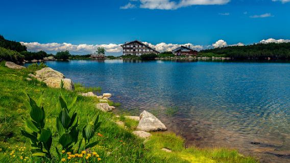 Bezbog Lake