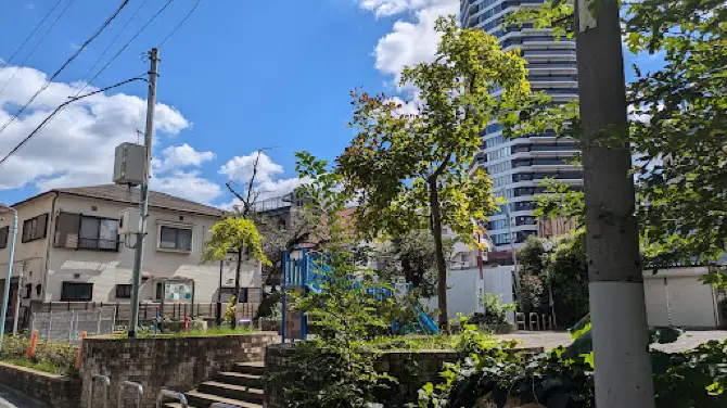 Higashiikebukuro 4-Chome Children's Playground