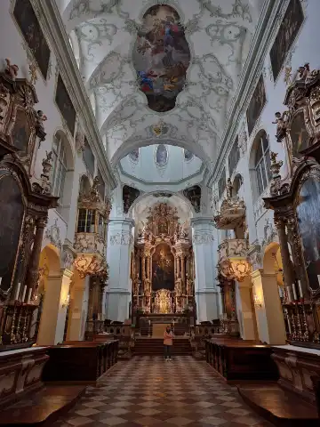 โรงแรมใกล้Stiftskirche Sankt Peter Salzburg