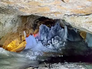 Scărișoara-Höhle