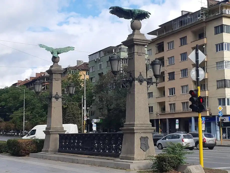4_Eagles' Bridge