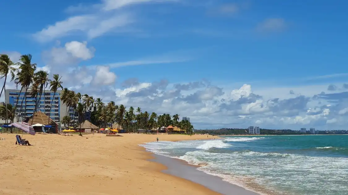 Hotels near Jatiuca Beach