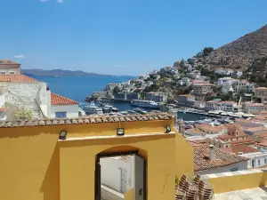 Lazaros Koundouriotis Historical Mansion (National Historical Museum)