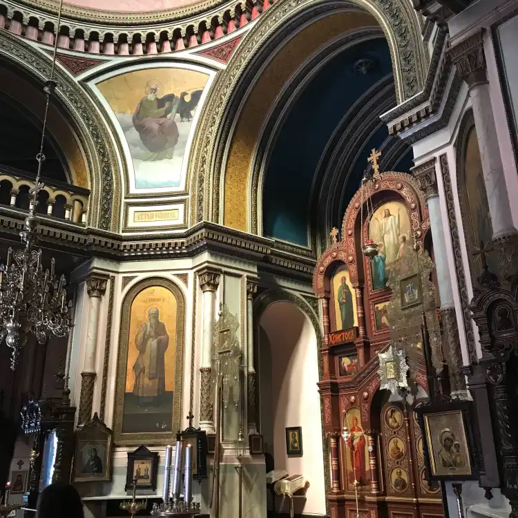 Các khách sạn gần Saint Alexander Newski Cathedral
