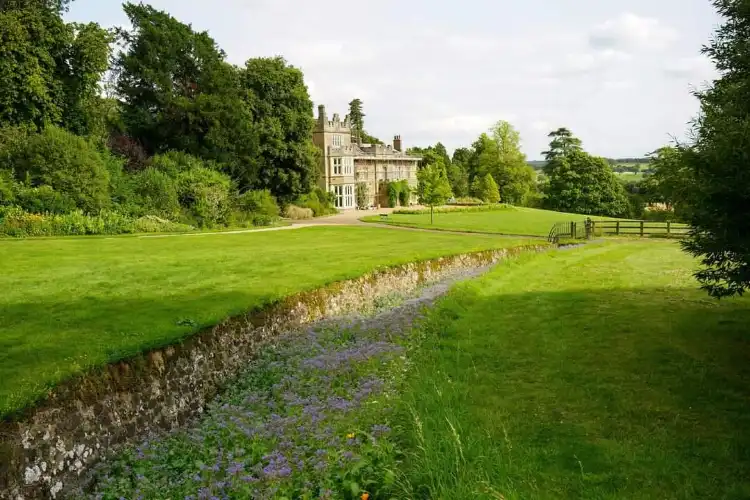 Hotels in Oxted