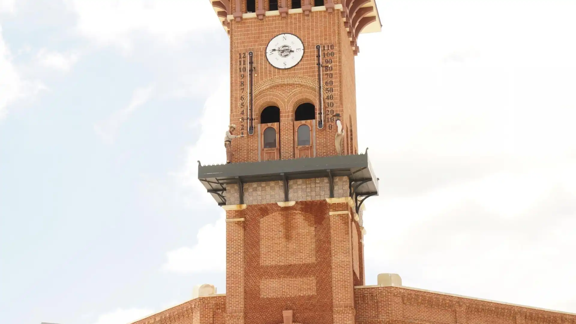 Hotels near Grapevine Museums & Galleries