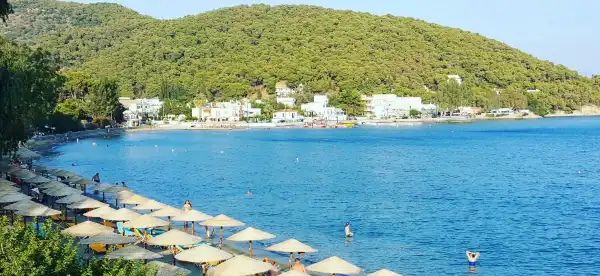 Poros