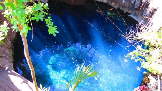 Cenote Yaal Utzil