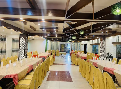 Food Paradise Restuarant And Party Center