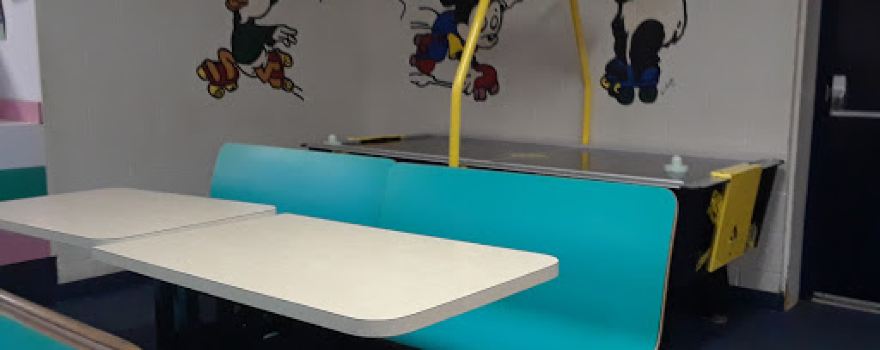 Skatin' Station