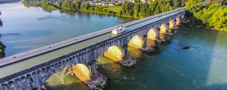 The Canalous Burgundy - Digoin