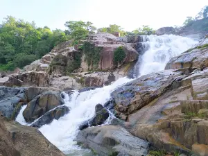 Malajkudum Waterfall