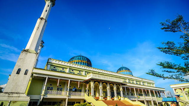 Sultan Mahmud Al-Muktafi Billah Shah Mosque