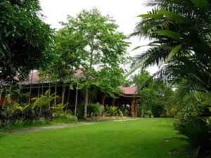 Gines Garden Resort