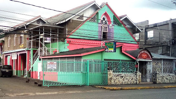 Nesha's Art Gallery & Custom Framing