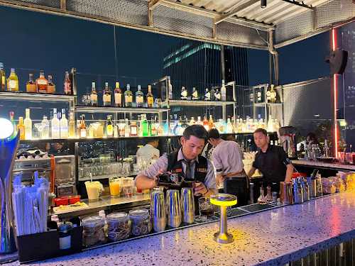 Costess Cafe & Bar