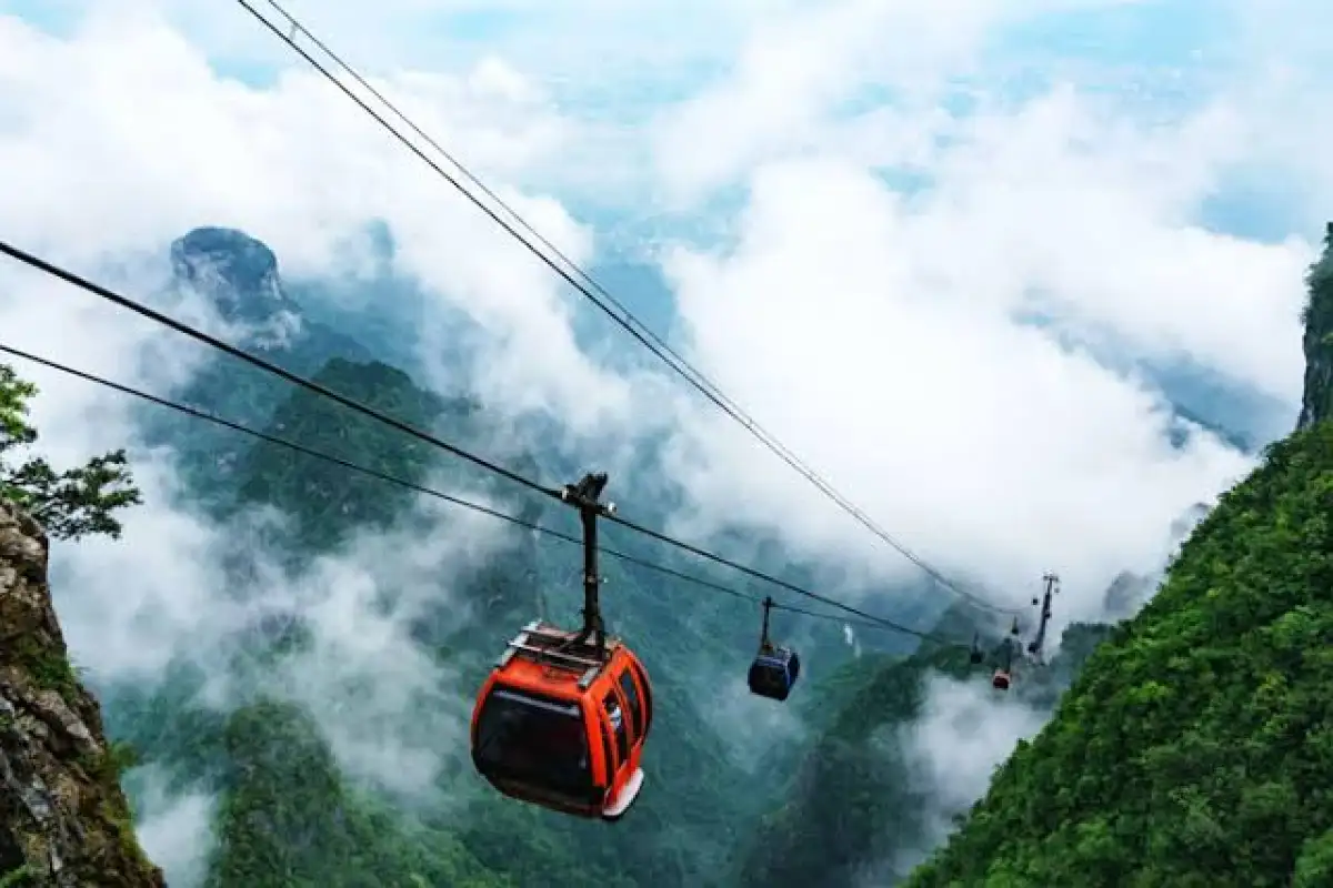 How to Go Up the Mountain: Routes A, B & C Explained