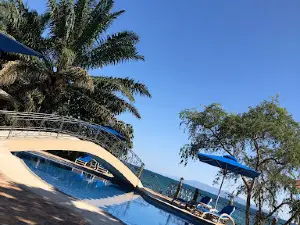 MAWIMBI Beach club