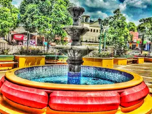 Santa Cruz Naranjo Central Park
