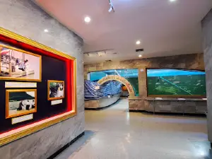 Muang Roi Et Municipal Aquatic Animals Center