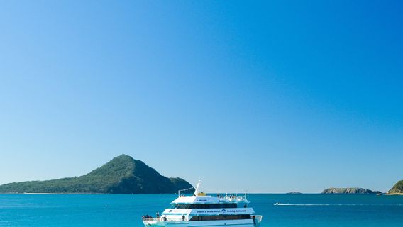 Moonshadow-TQC Cruises