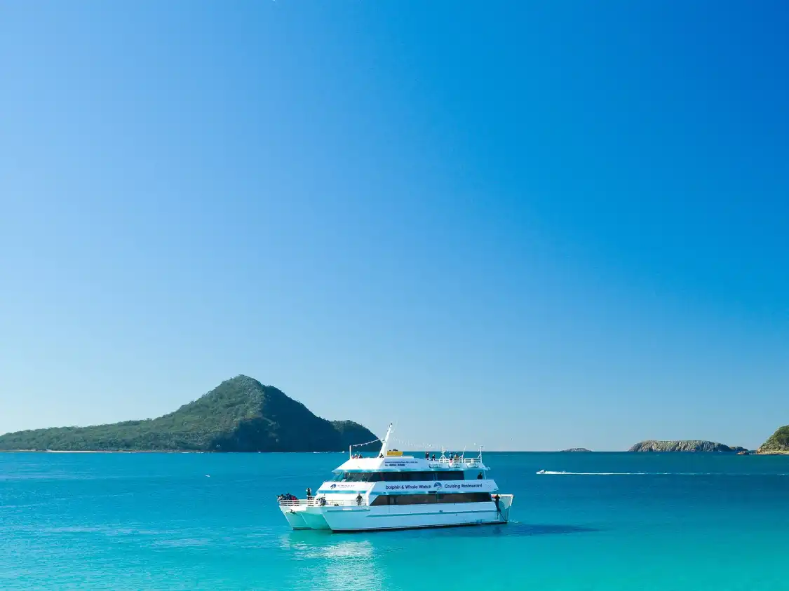 Hotel in zona Moonshadow-TQC Cruises