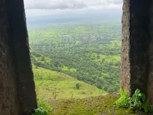 Rajhansgad Fort