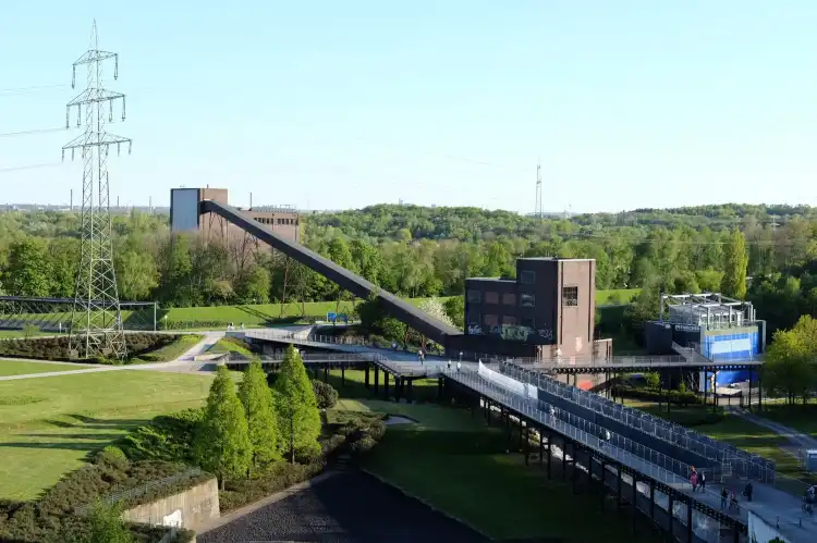 Hotels near Nordsternpark