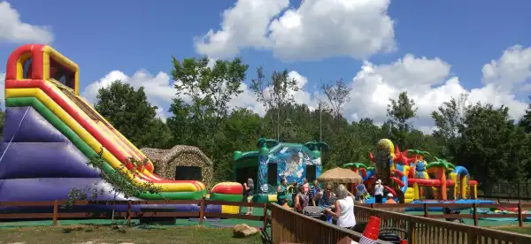 Hotels in Madison County