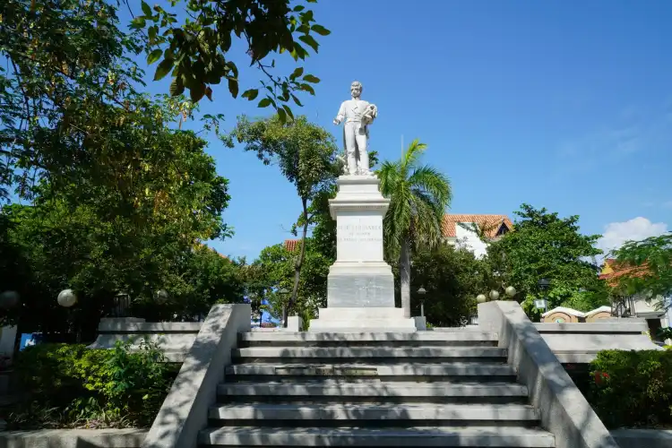 Hotels near Plaza Fernandez Madrid