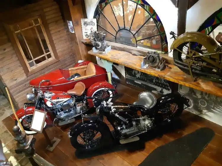 Hotels in der Nähe von AMM (Amerikaans Motor Museum)