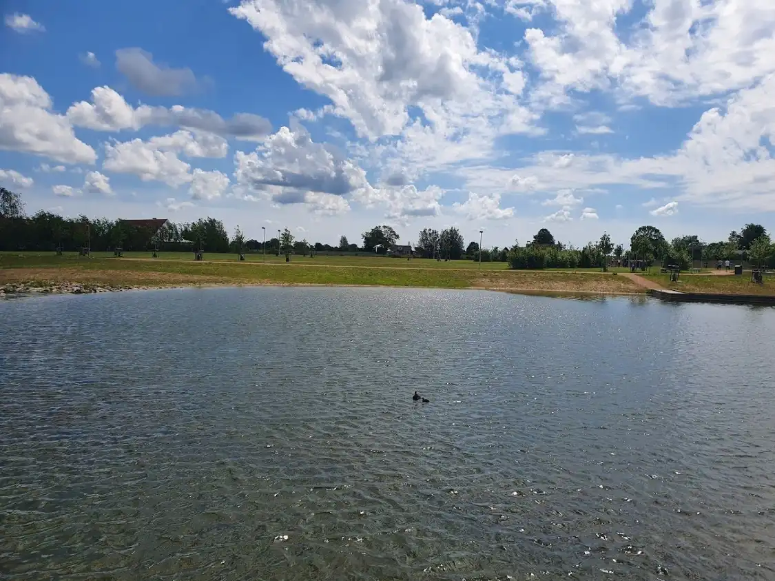 Hotels near Råby sjöpark