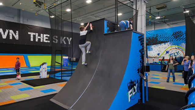Fly Trampoline Park