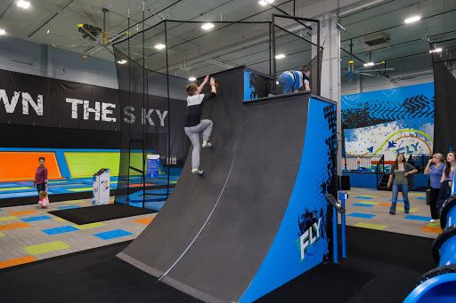 Fly Trampoline Park