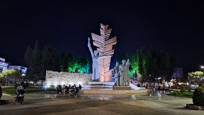 Đồng Khởi Park