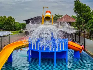 Tumpi Swimming Pool & Cafe