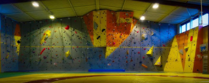 Mur d'escalade FJEP Bazancourt (annexe du Gymnase)