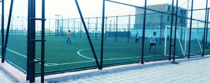Mini Futbol'nyy Stadion Nazdi Donishgokhi Nosiri Khusrav