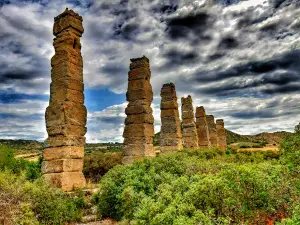 Los Bañales
