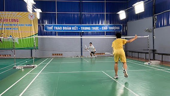 Sân cầu lông Công-Thảo