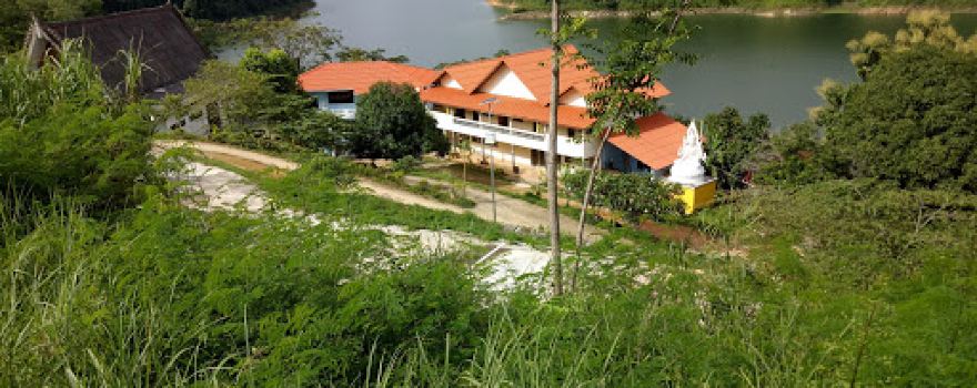 Ta Phayao Temple
