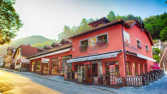 Hotel Karlštejn