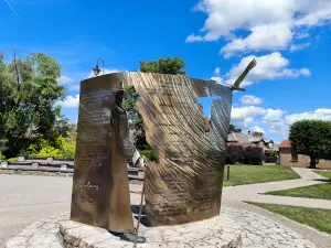 Vila Pludona muzejs