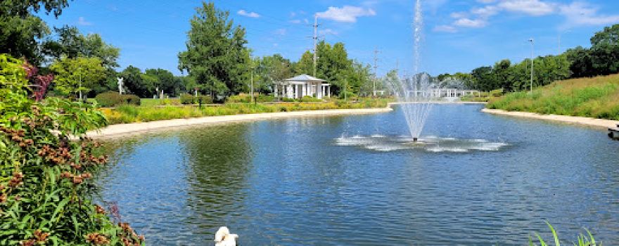 Sinnissippi Gardens