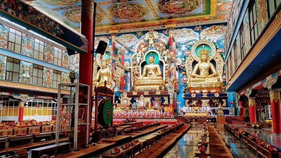Namdroling Monastery Golden Temple