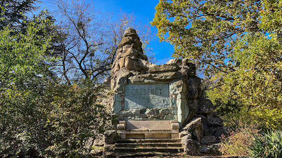 Erzsébet királyné emlékmű